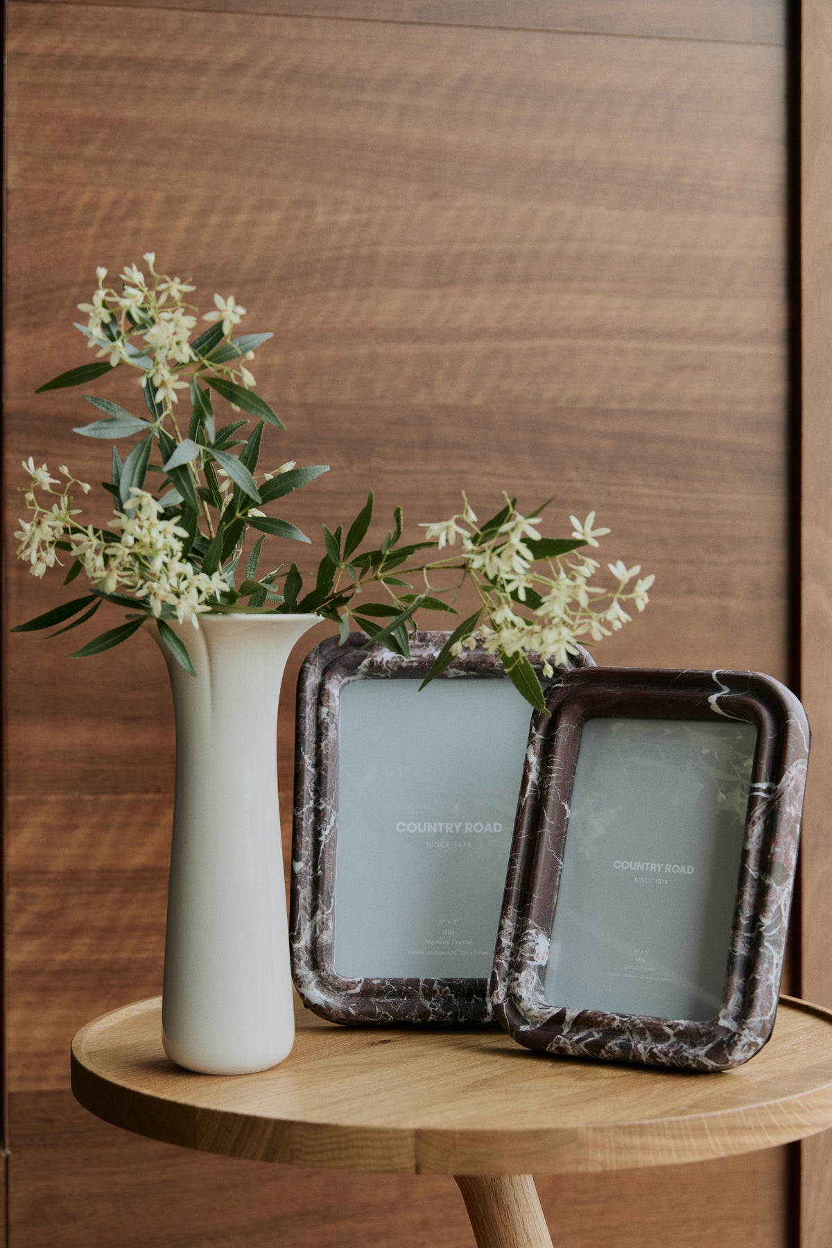 Agapi Small Frame
